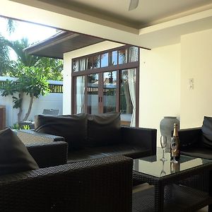 Villa à 4 Chambres à Coucher